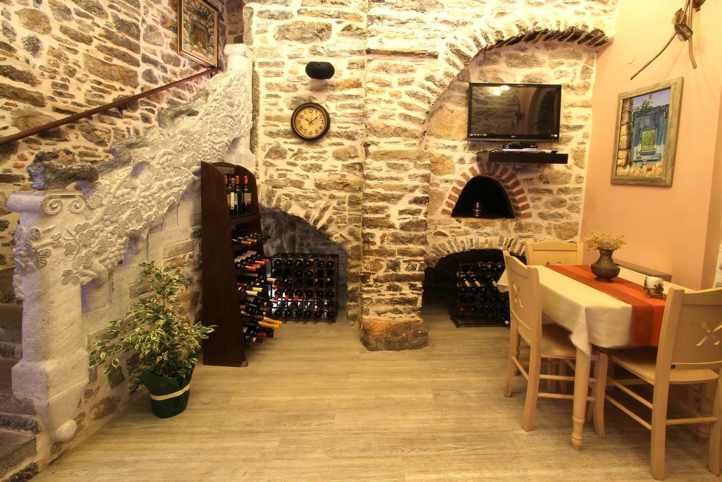 Medieval Castle Mestá Екстериор снимка