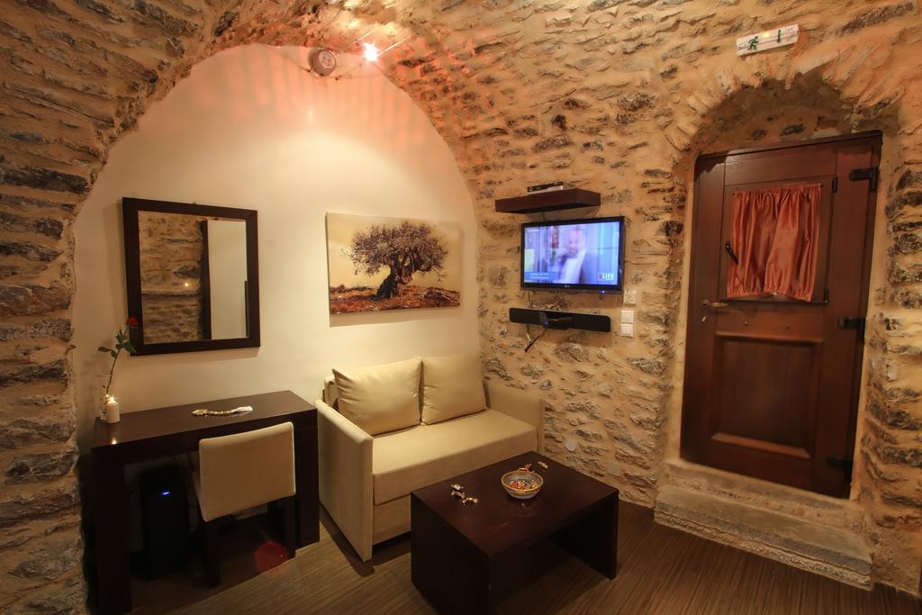 Medieval Castle Mestá Екстериор снимка