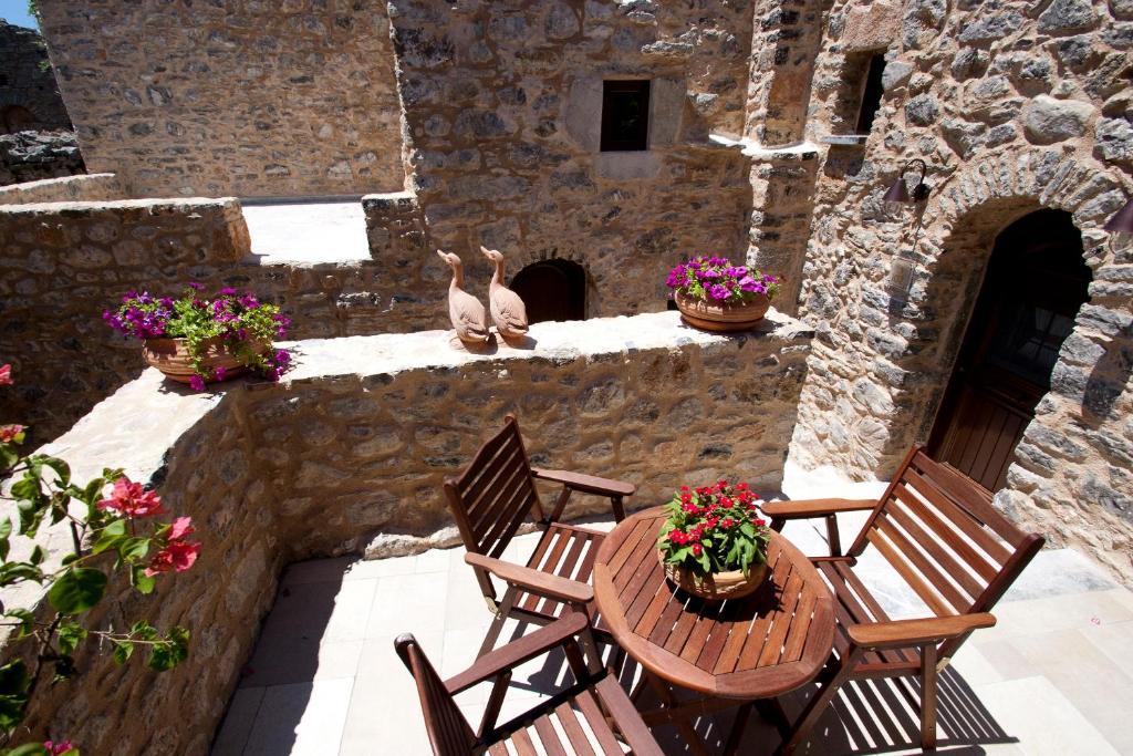 Medieval Castle Mestá Стая снимка