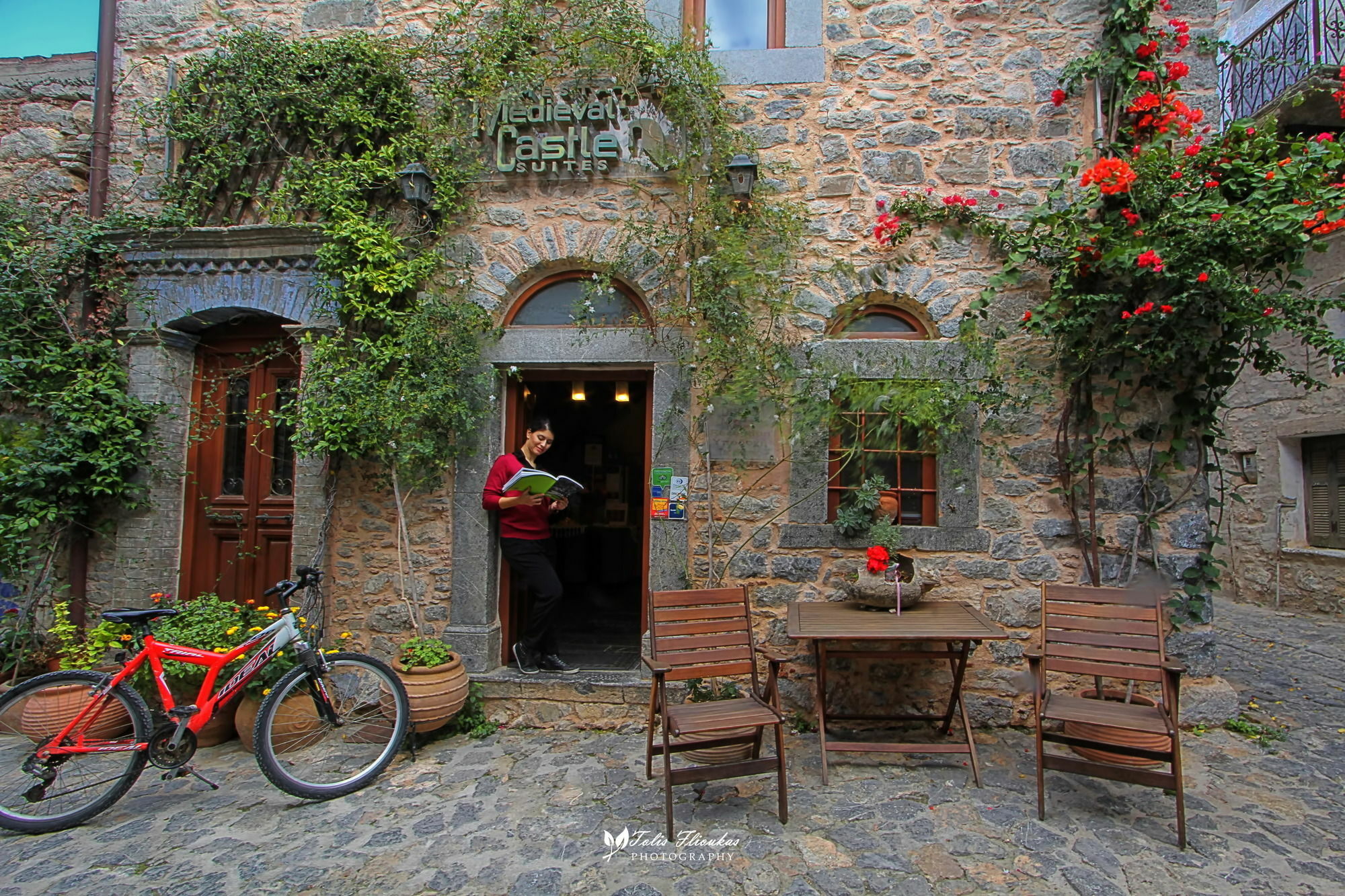 Medieval Castle Mestá Екстериор снимка